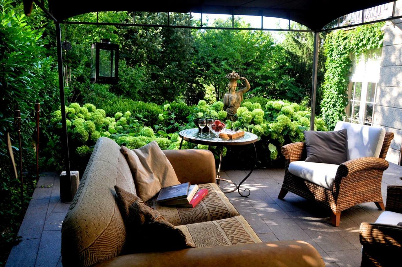 Embassy Row Bnb Загреб Экстерьер фото
